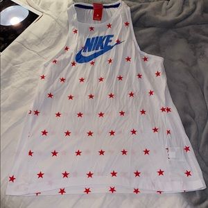 brand new nike tank